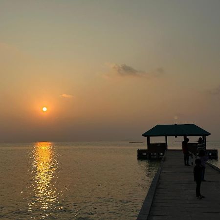 Sky View By Relax Tours Hotell Dhangethi Exteriör bild